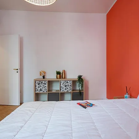 Apartament I Host - Marescalchi 9 *